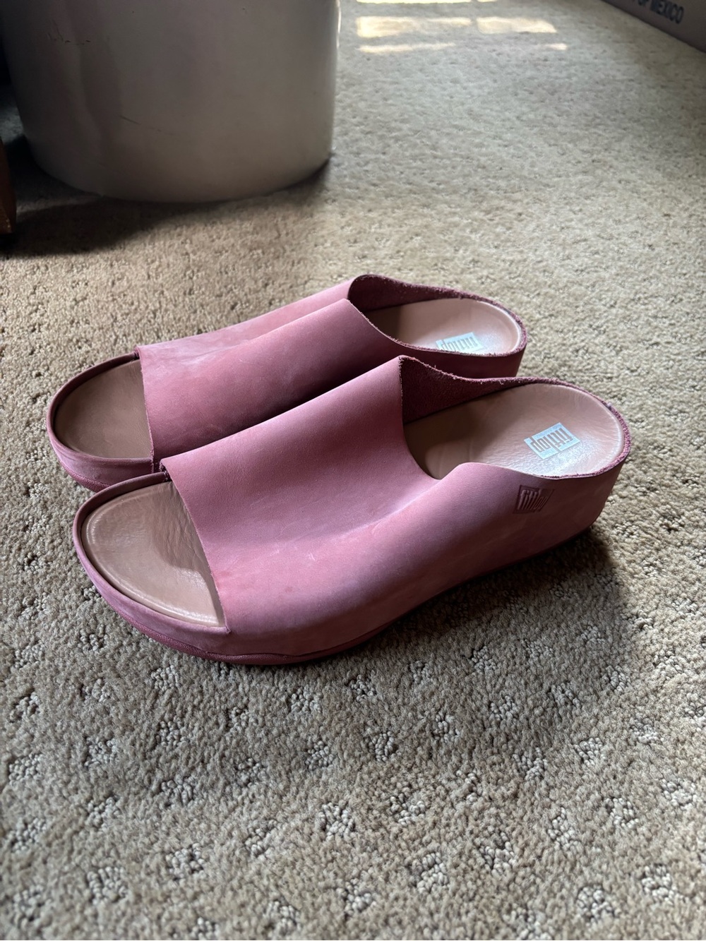 Fillip pink suede slides